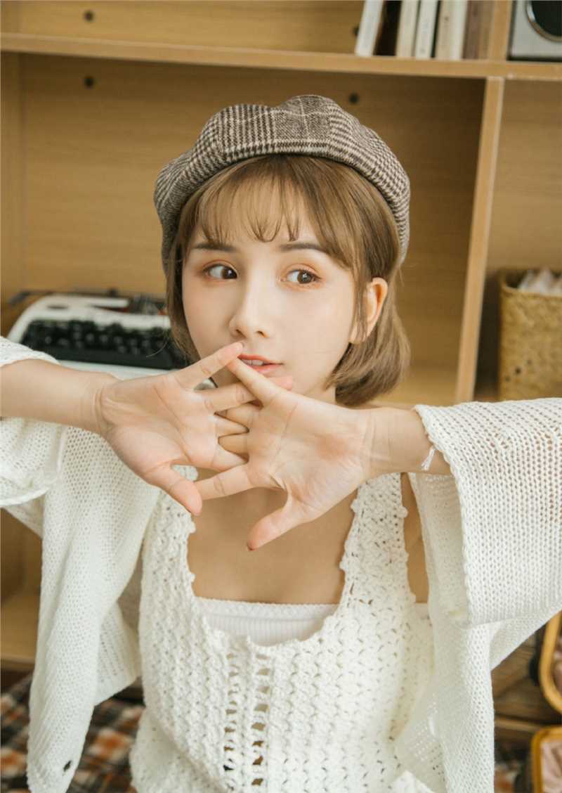 最全时尚嫩模美女酥胸大长腿内衣走光照片相册