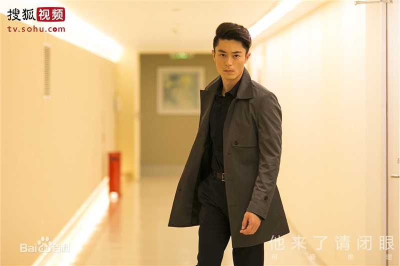 最新霍建华(Wallace Huo)在《他来了请闭眼》饰薄靳言中的图集
