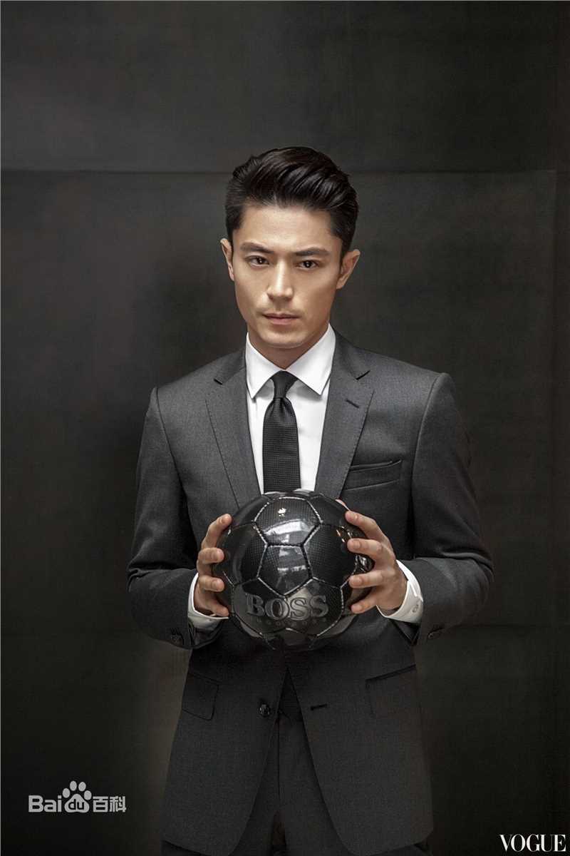 霍建华(Wallace Huo)VOGUE服饰与美容性感图片图集