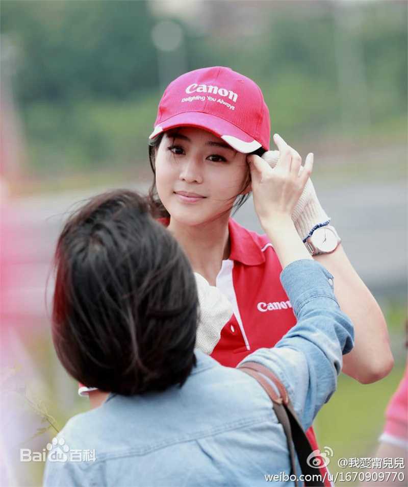 张钧甯(Ning Chang)出席公益活动图册