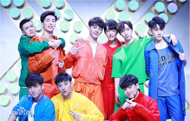 肖战X玖组合活动图前后照片