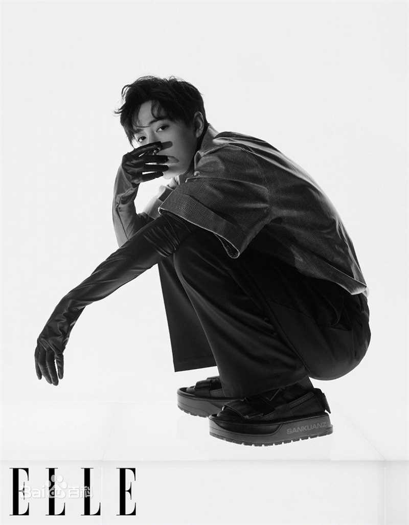 肖战ELLE世界时装之苑素颜照相册