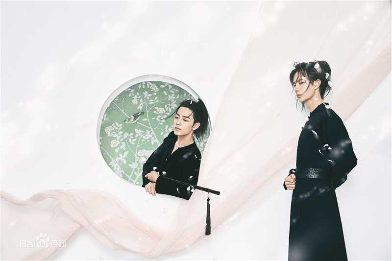 肖战时尚芭莎前后照片