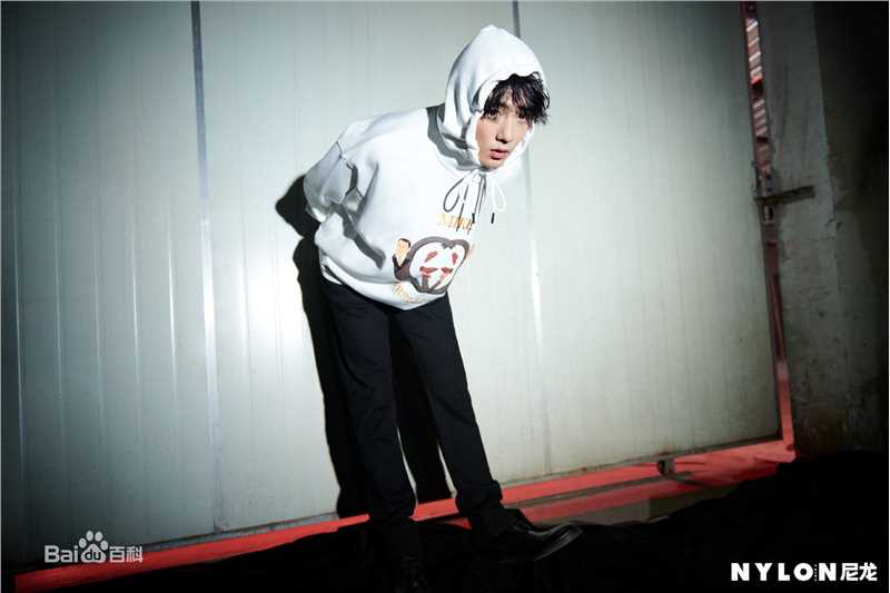 最优质肖战在《NYLON尼龙》中的相册