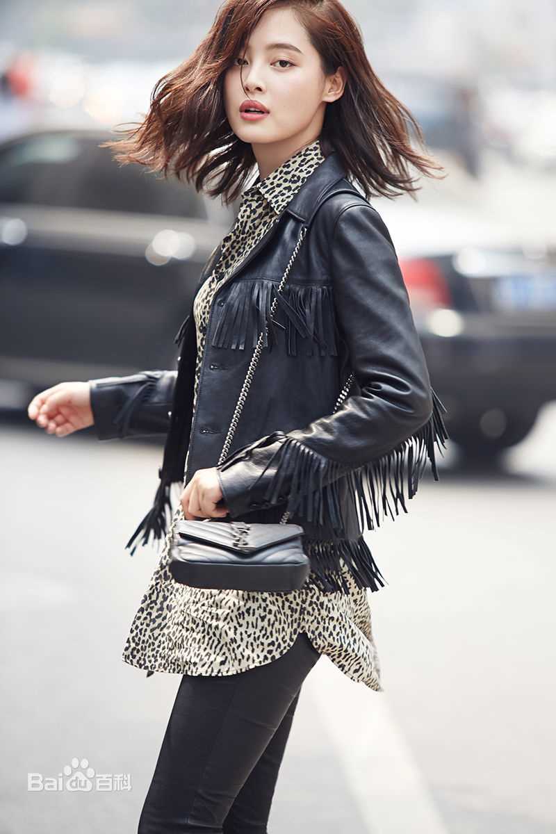 辛芷蕾(Xin Zhilei)街拍性感图片壁纸