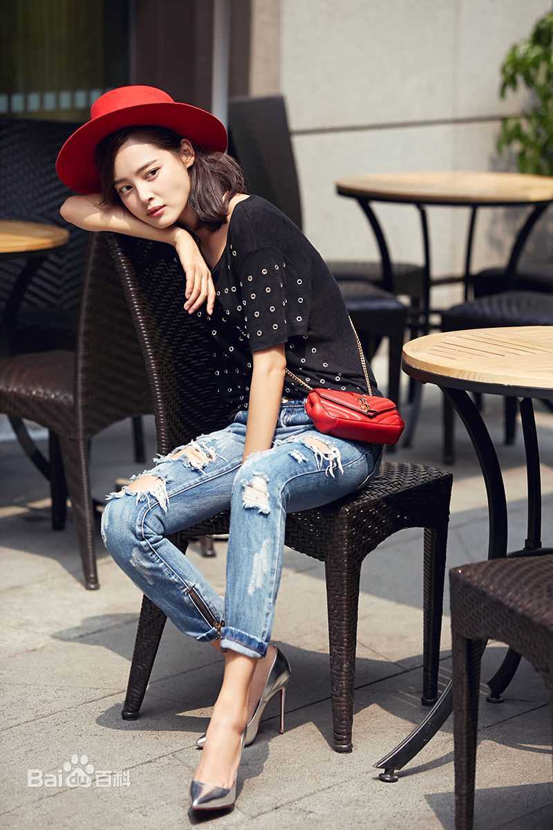 辛芷蕾(Xin Zhilei)街拍性感图片壁纸