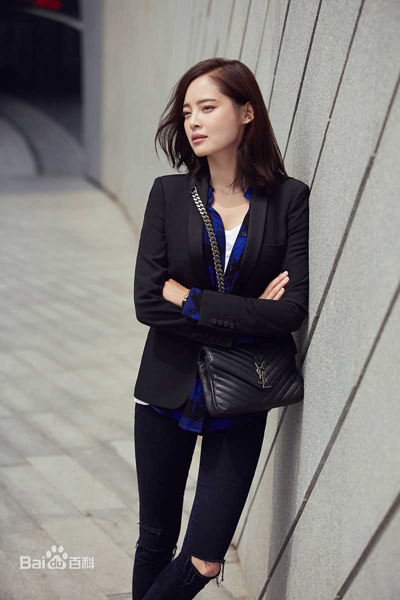 辛芷蕾(Xin Zhilei)街拍性感图片壁纸