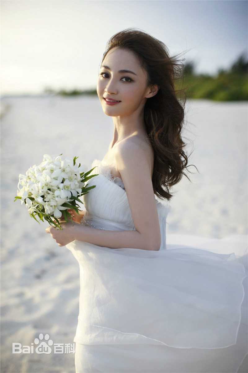 姚笛(Yao Di)最新拍摄杂志大片图集