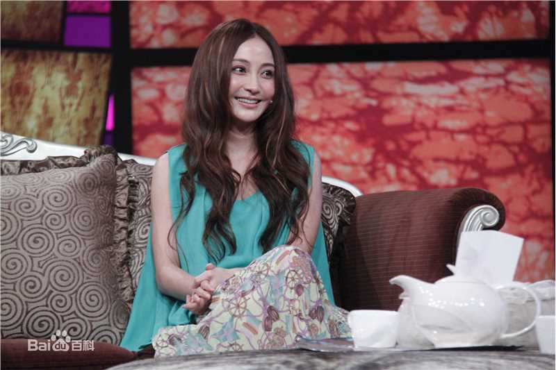 姚笛(Yao Di)活动图素颜照相册