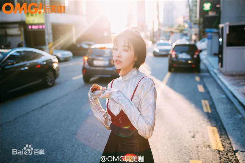 阚清子(Adi)街拍壁纸壁纸