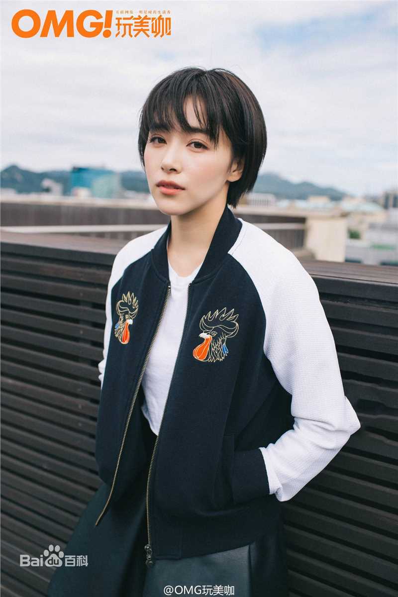 阚清子(Adi)街拍壁纸壁纸