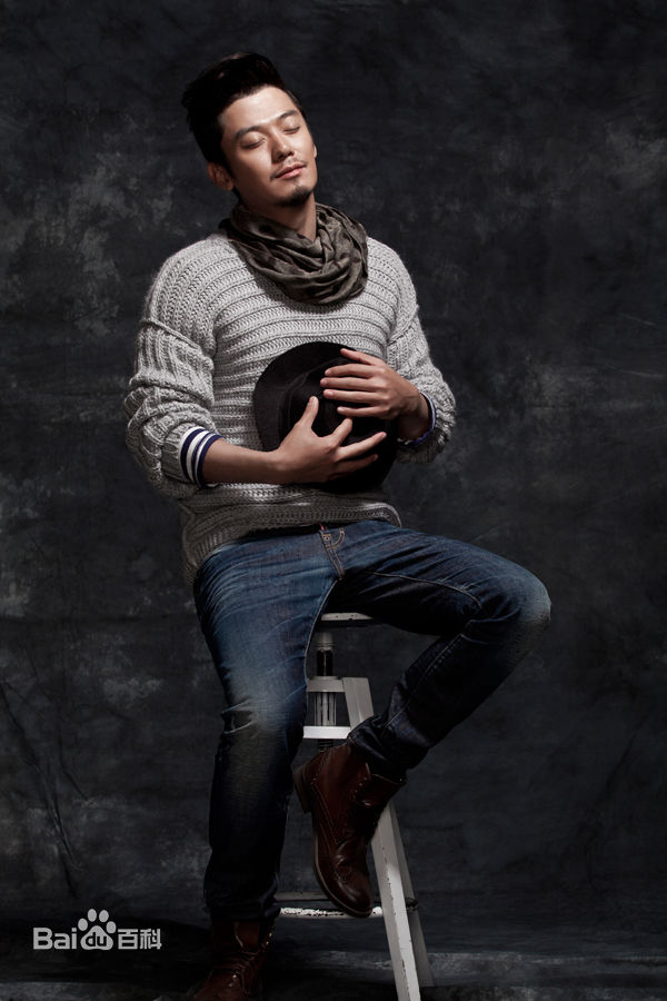 最新芦芳生(Lu Fangsheng)性感图片