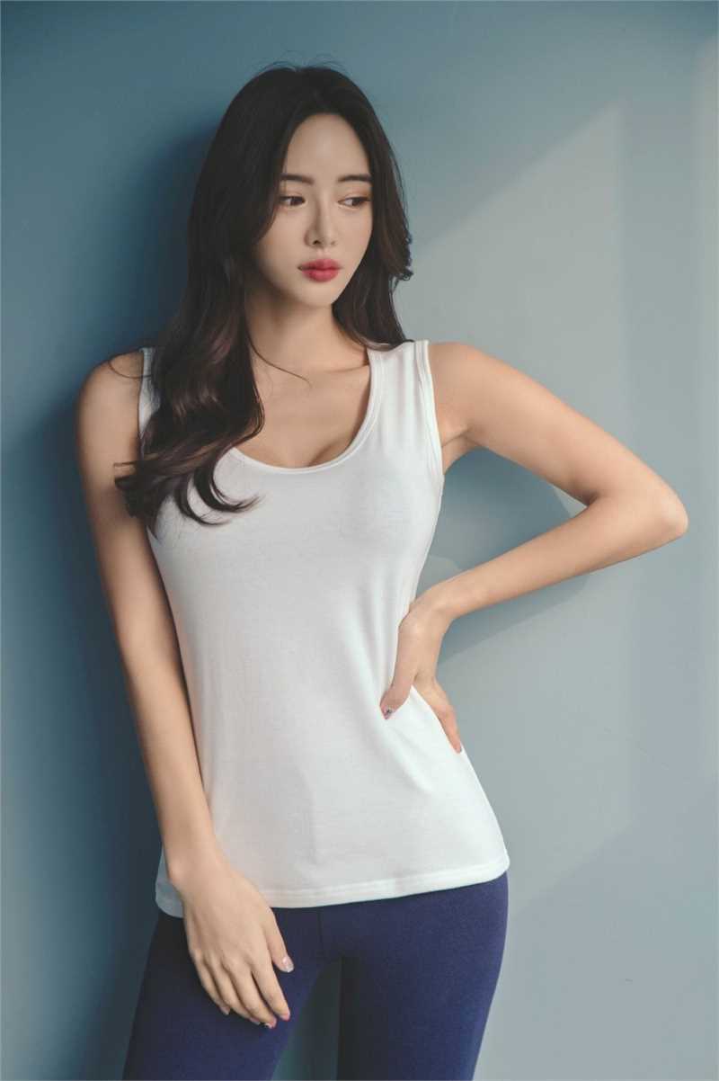 优质韩国网红美女模特高瘦身材曲线性感惹火长腿摄影相册