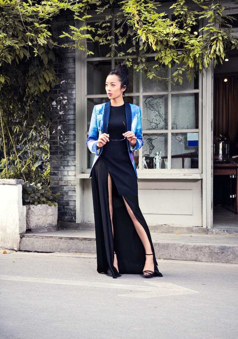 最新童苡萱时尚街拍大片秀迷人大长腿壁纸