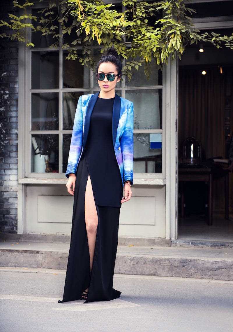 最新童苡萱时尚街拍大片秀迷人大长腿壁纸