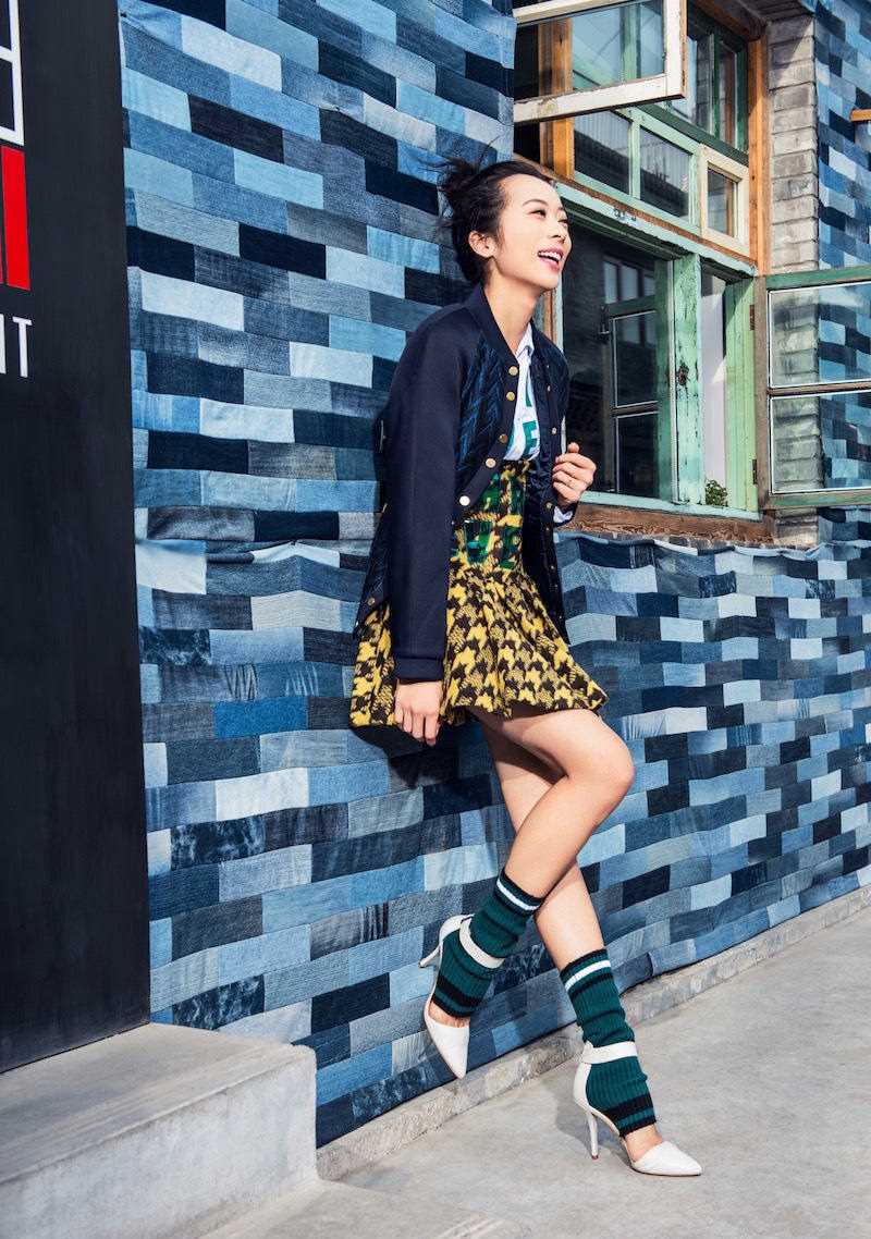 最新童苡萱时尚街拍大片秀迷人大长腿壁纸