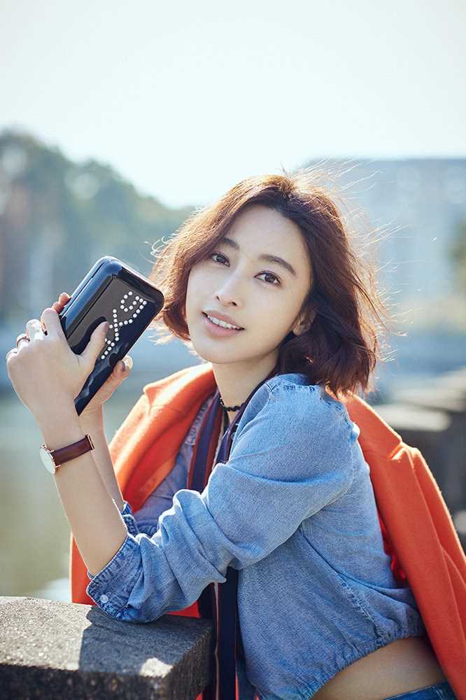 短发美女明星张俪冬日时尚大片集