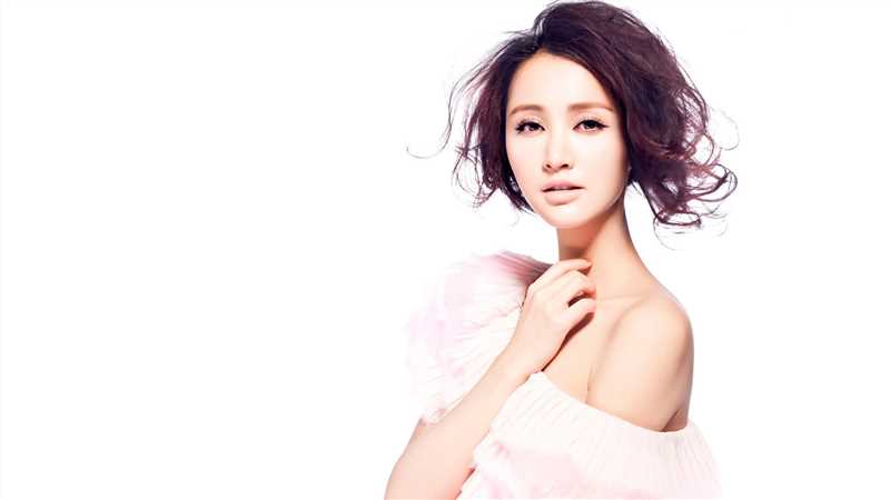中国女星张歆艺时尚高清壁纸