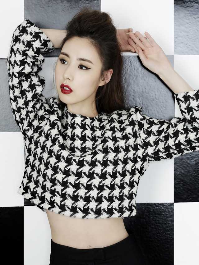 最全韩国美女简美妍时尚大片壁纸