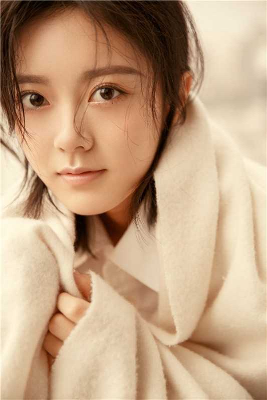 特别专辑文艺气质少女赵今麦秋日清纯养眼水灵图片图片