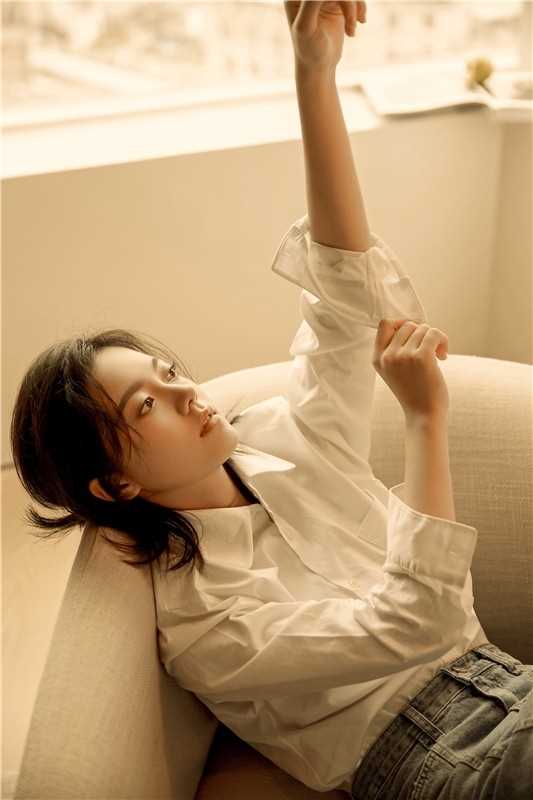 特别专辑文艺气质少女赵今麦秋日清纯养眼水灵图片图片