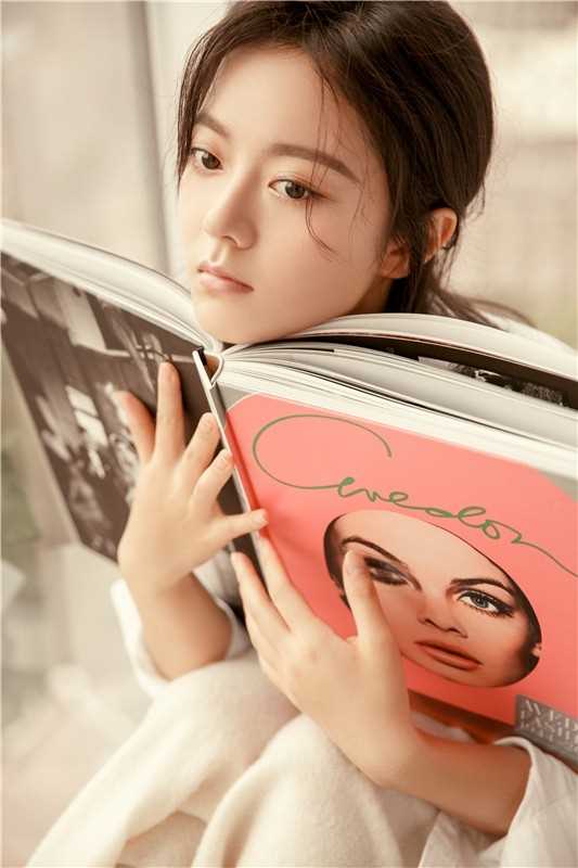 特别专辑文艺气质少女赵今麦秋日清纯养眼水灵图片图片