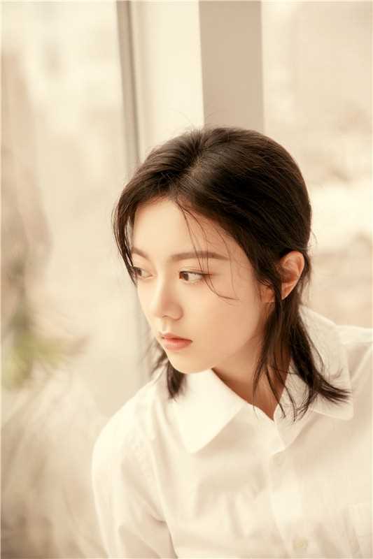 特别专辑文艺气质少女赵今麦秋日清纯养眼水灵图片图片