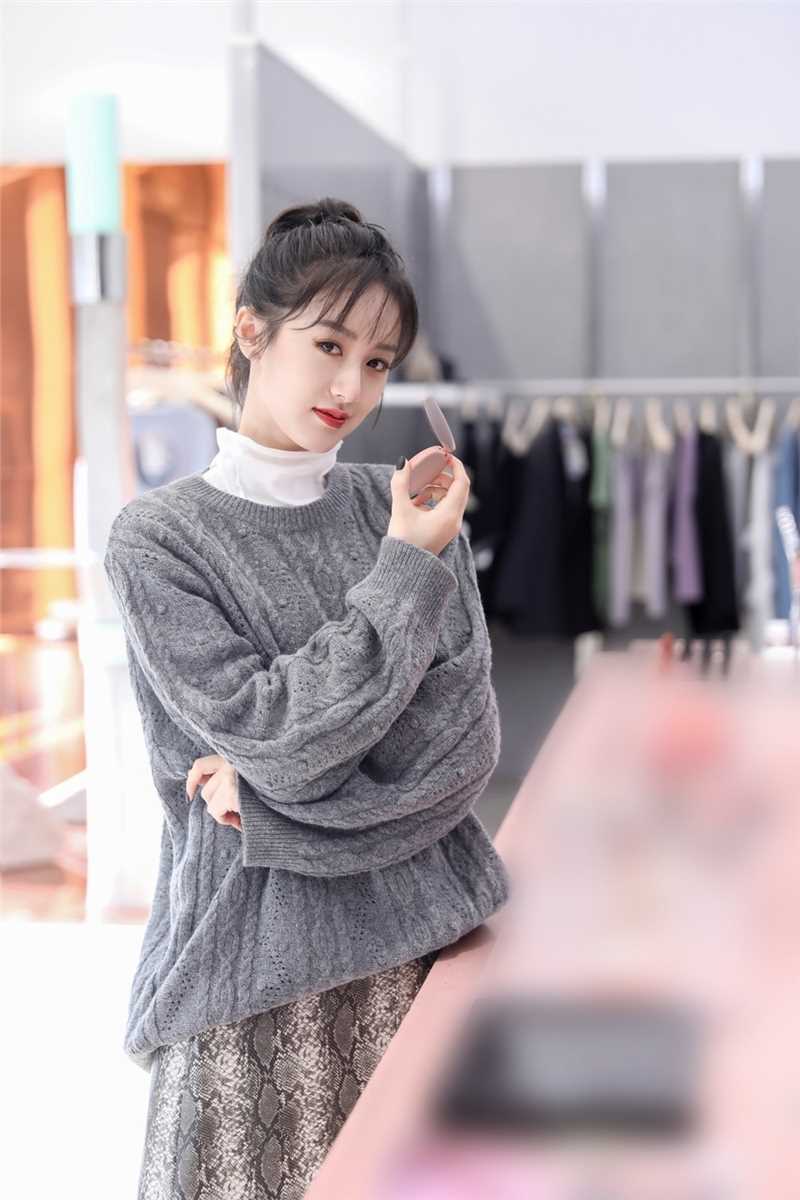 特别专辑美女店长袁冰妍清纯甜美保暖毛衣冬日时尚图片图片