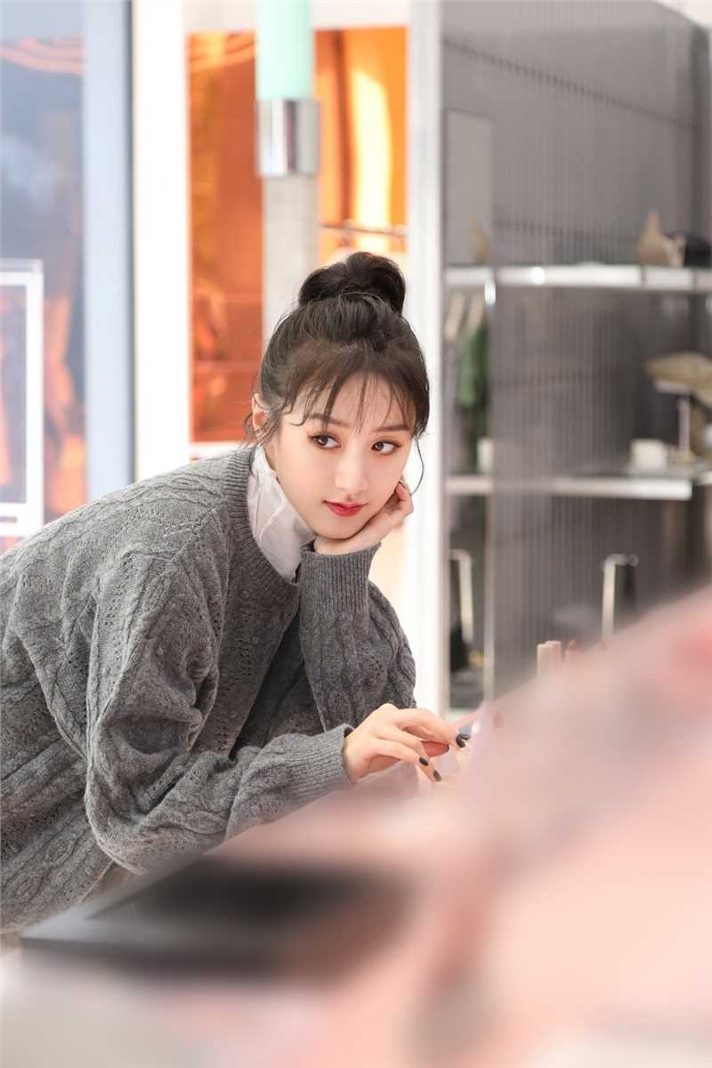 特别专辑美女店长袁冰妍清纯甜美保暖毛衣冬日时尚图片图片