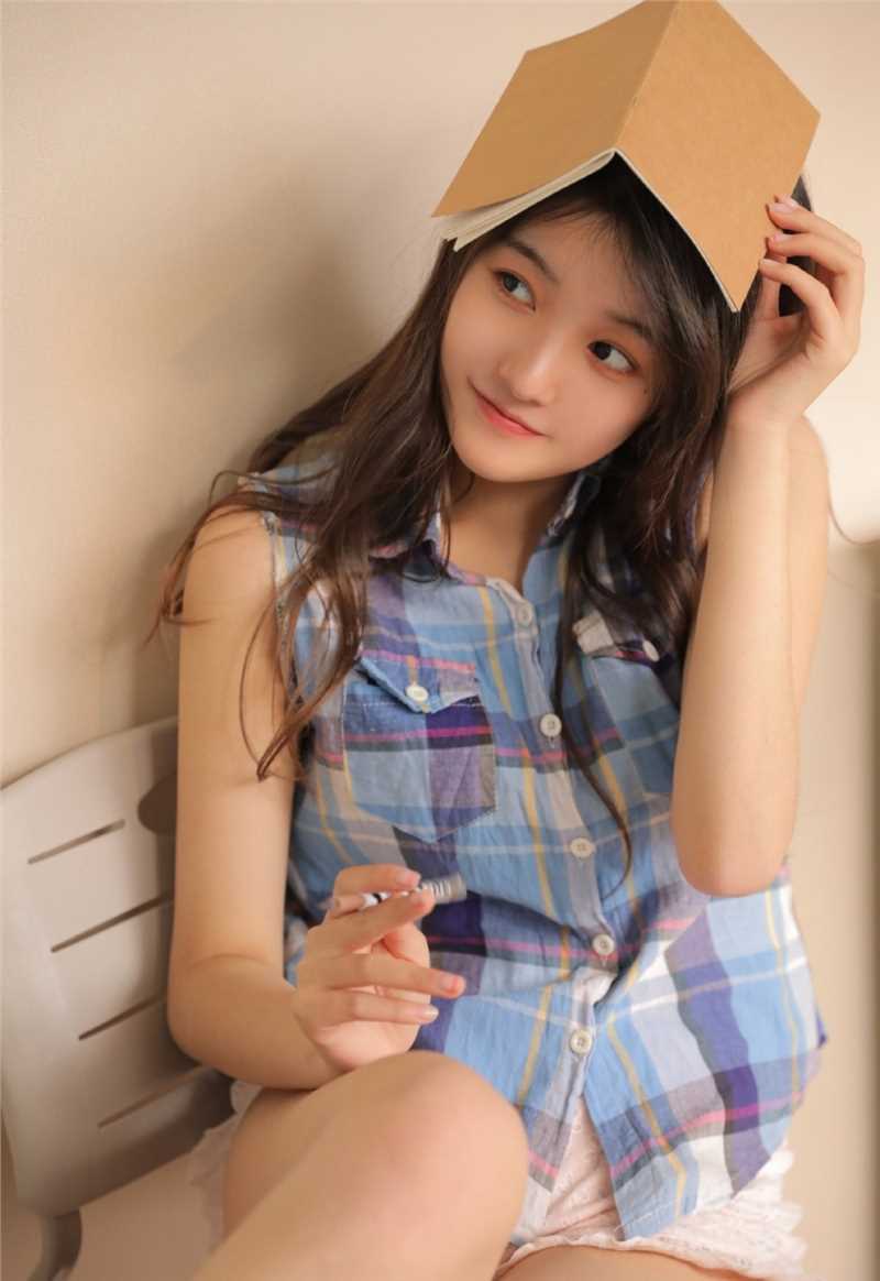 特别专辑俏皮活力衬衫美女大眼瓜子脸天然可爱清纯萌妹诱人图片