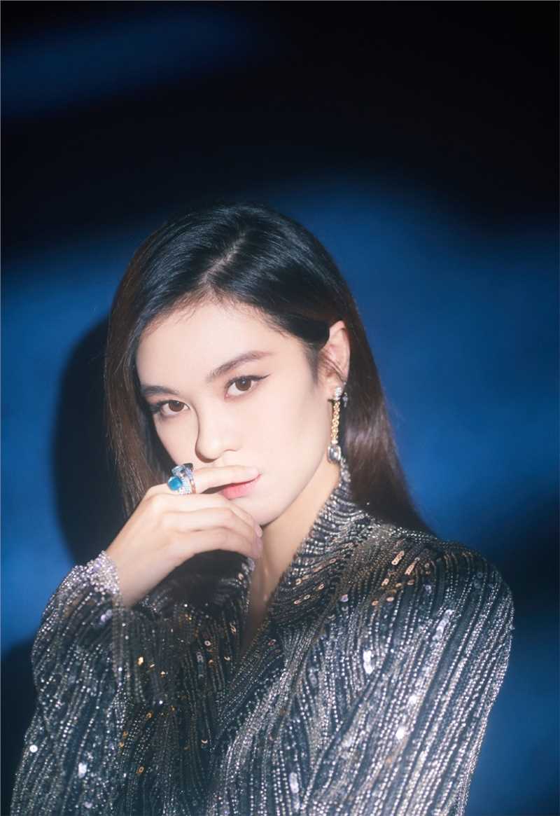 最全珠宝女王郁可唯精致优雅名媛气质时尚图片壁纸