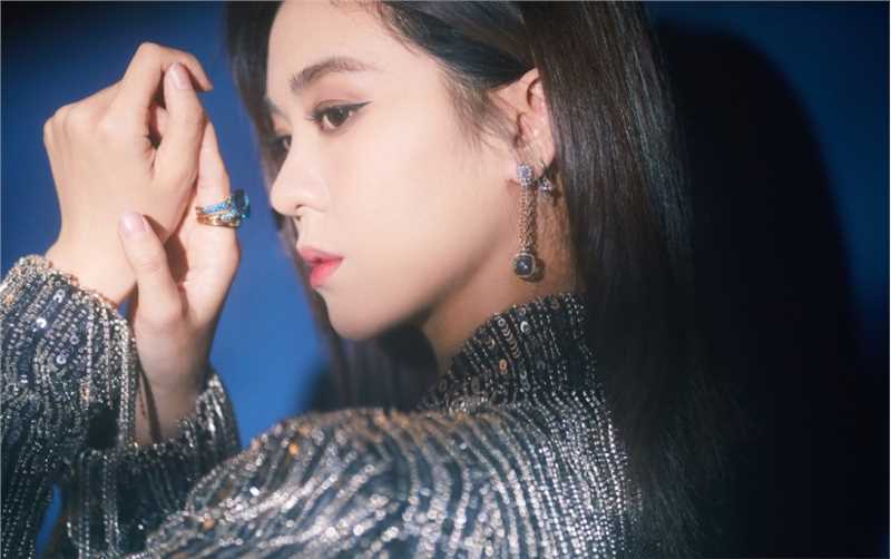 最全珠宝女王郁可唯精致优雅名媛气质时尚图片壁纸