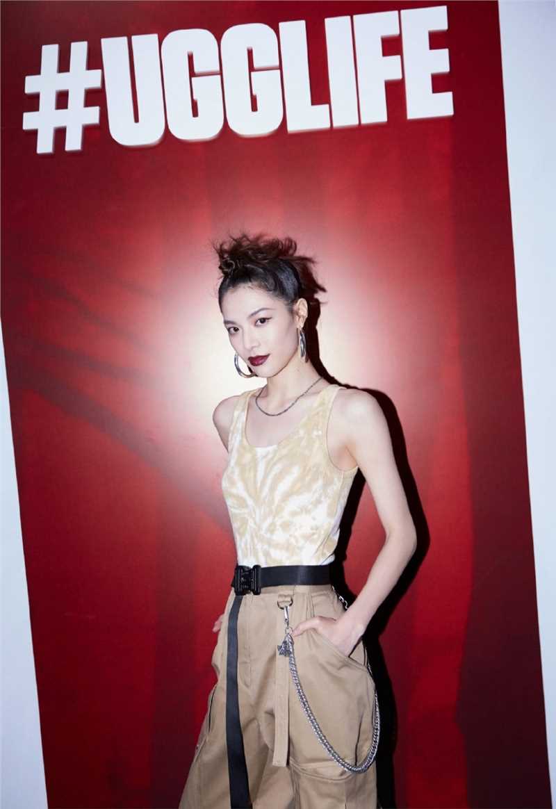 高清邪魅美女钟楚曦帅气叛逆不羁风格时尚图片图集