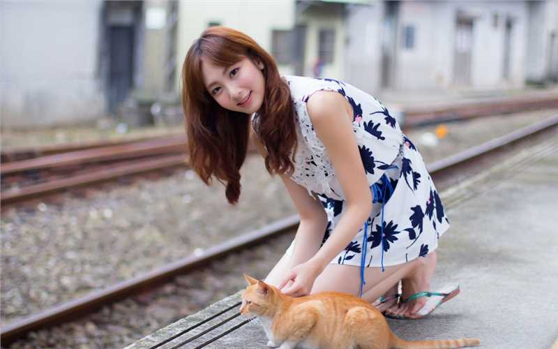 最新清纯养眼的成熟美女傲人事业线十足勾魂的肉体摄影壁纸