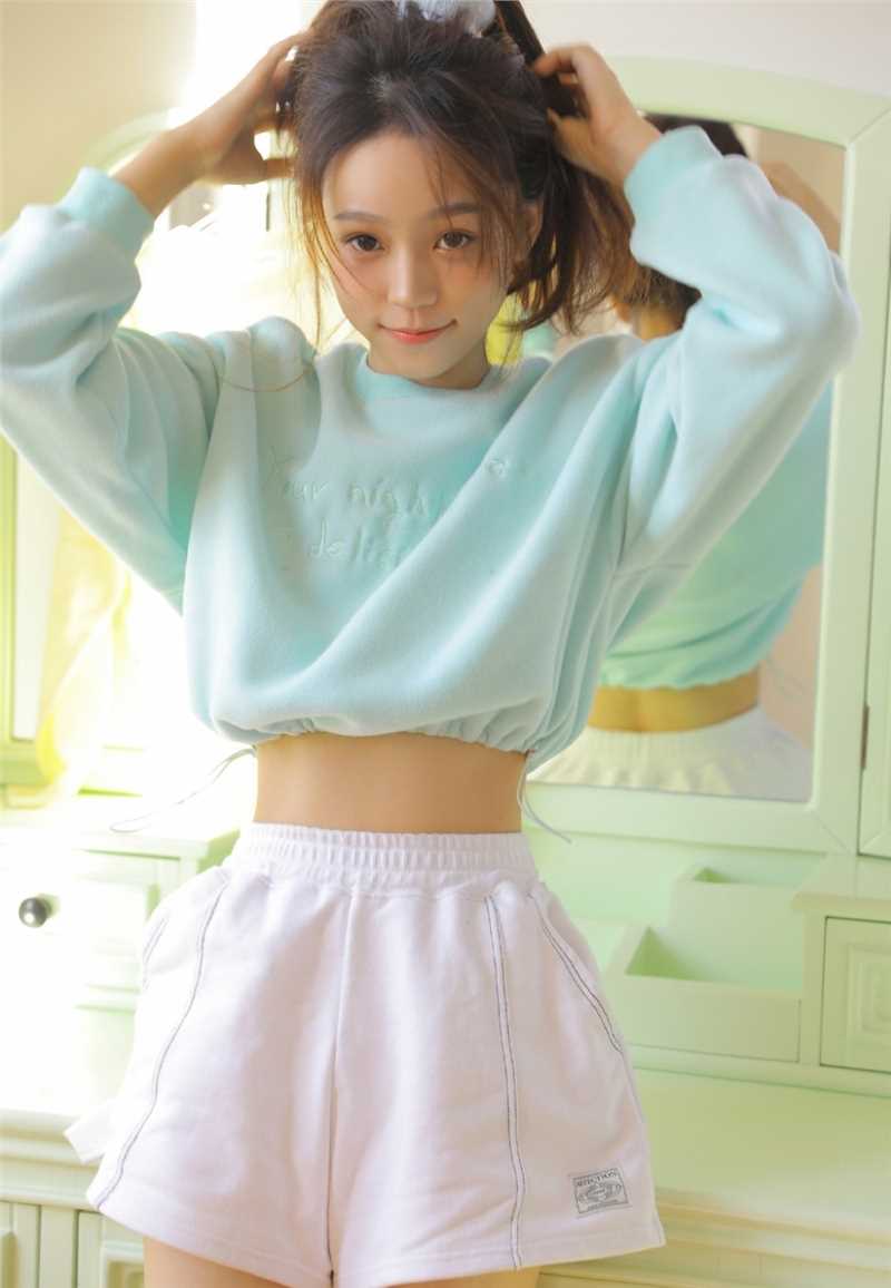 高清单马尾可爱少女清纯养眼内衣小妹图片图集