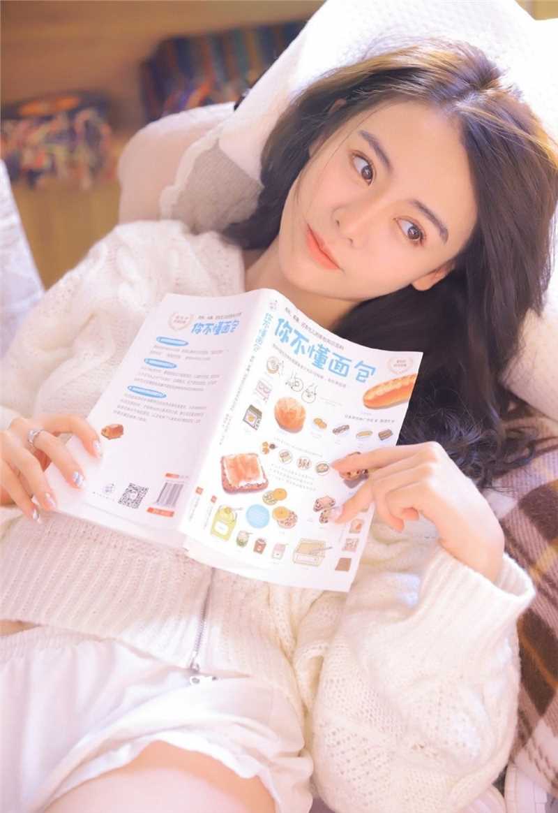 特别专辑隔壁的女孩肌肤雪白杏眸清纯性感酮体诱人艺术照图片