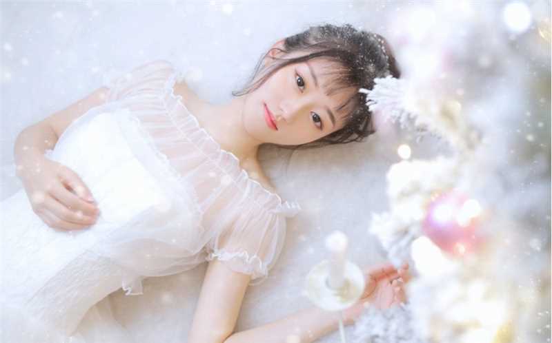 特别专辑桃花眼青涩勾人的甜美女孩透视蕾丝裙养眼妹子图