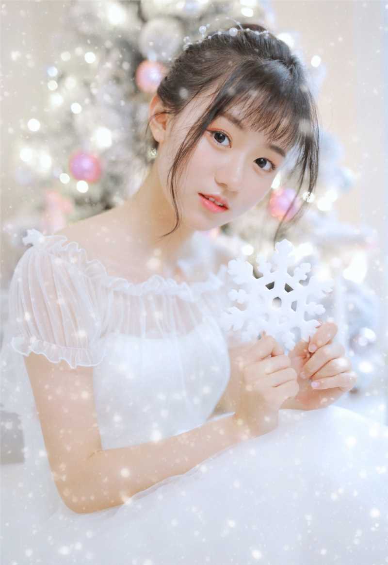 特别专辑桃花眼青涩勾人的甜美女孩透视蕾丝裙养眼妹子图