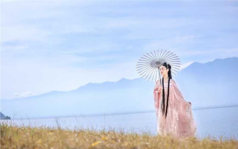 精选古装美女海边唯美妖艳朦胧性感养眼梦幻图片图册