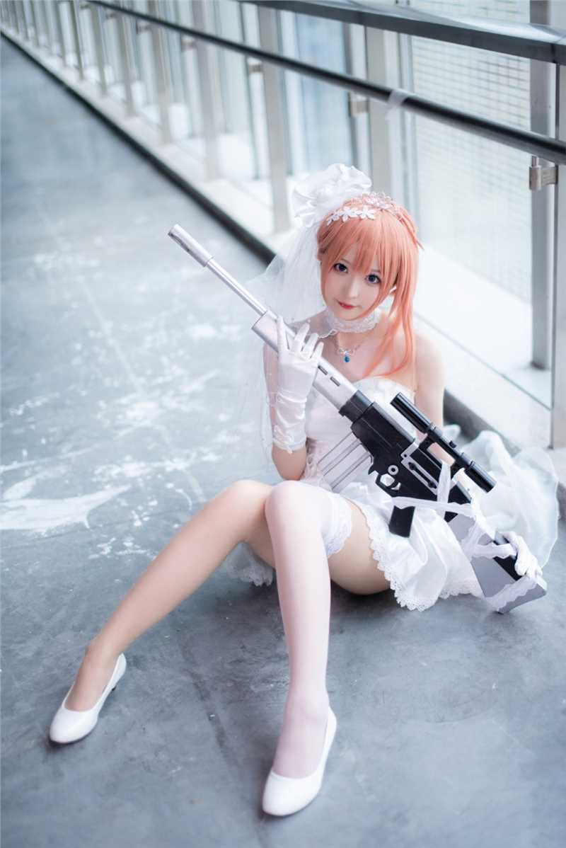 最新婚纱美女白丝大长腿cosplay丰臀细腰人体艺术图集