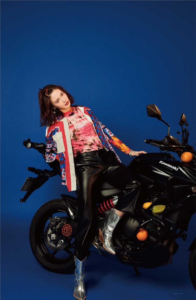 最全个性美女金晨时尚机车风杂志图片壁纸