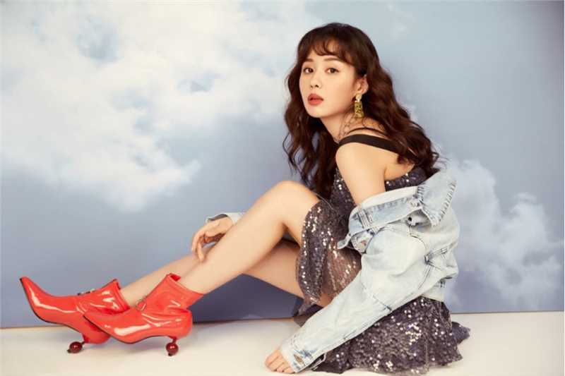 高清复古时尚美女郑合惠子成熟御姐亮片长裙图片图集