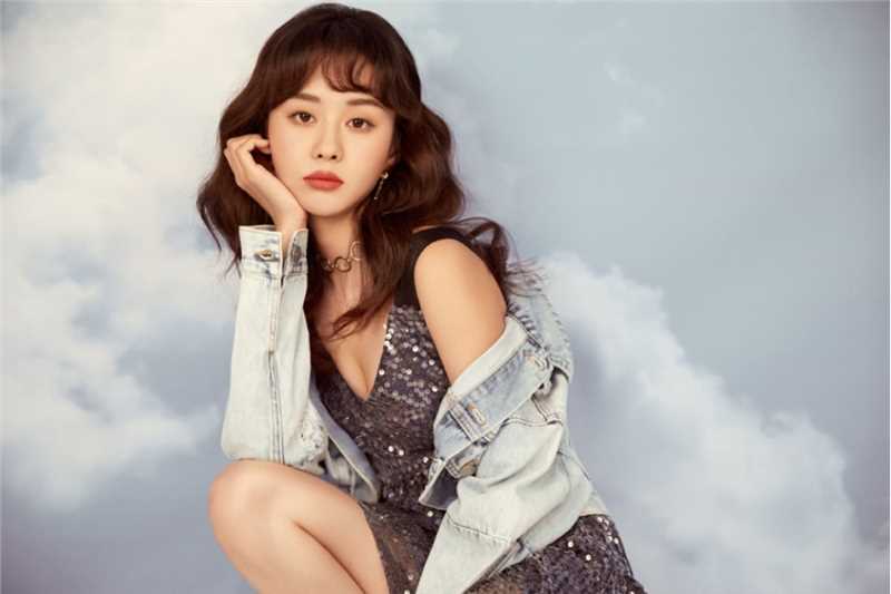 高清复古时尚美女郑合惠子成熟御姐亮片长裙图片图集