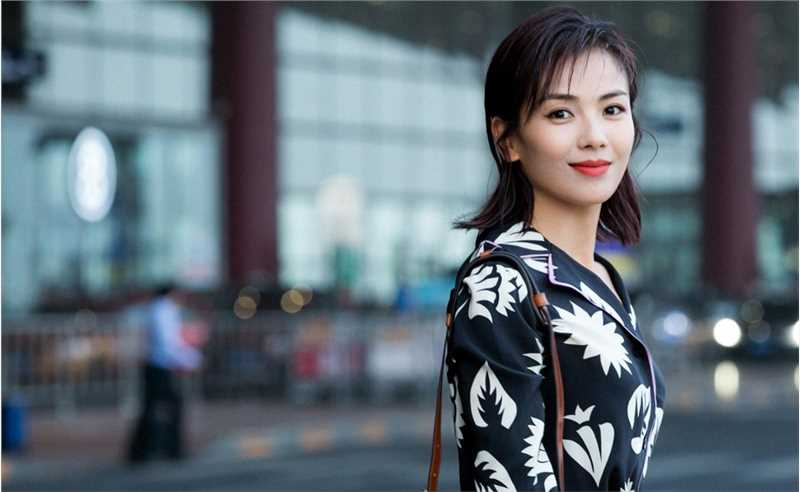 时尚美女刘涛街拍小清新养眼治愈甜美女神图片