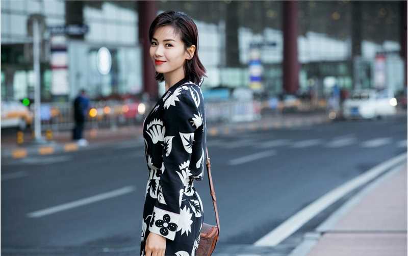 时尚美女刘涛街拍小清新养眼治愈甜美女神图片