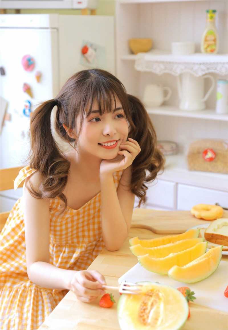 最全双马尾美女萝莉格子裙清纯可爱童颜养眼图片相册