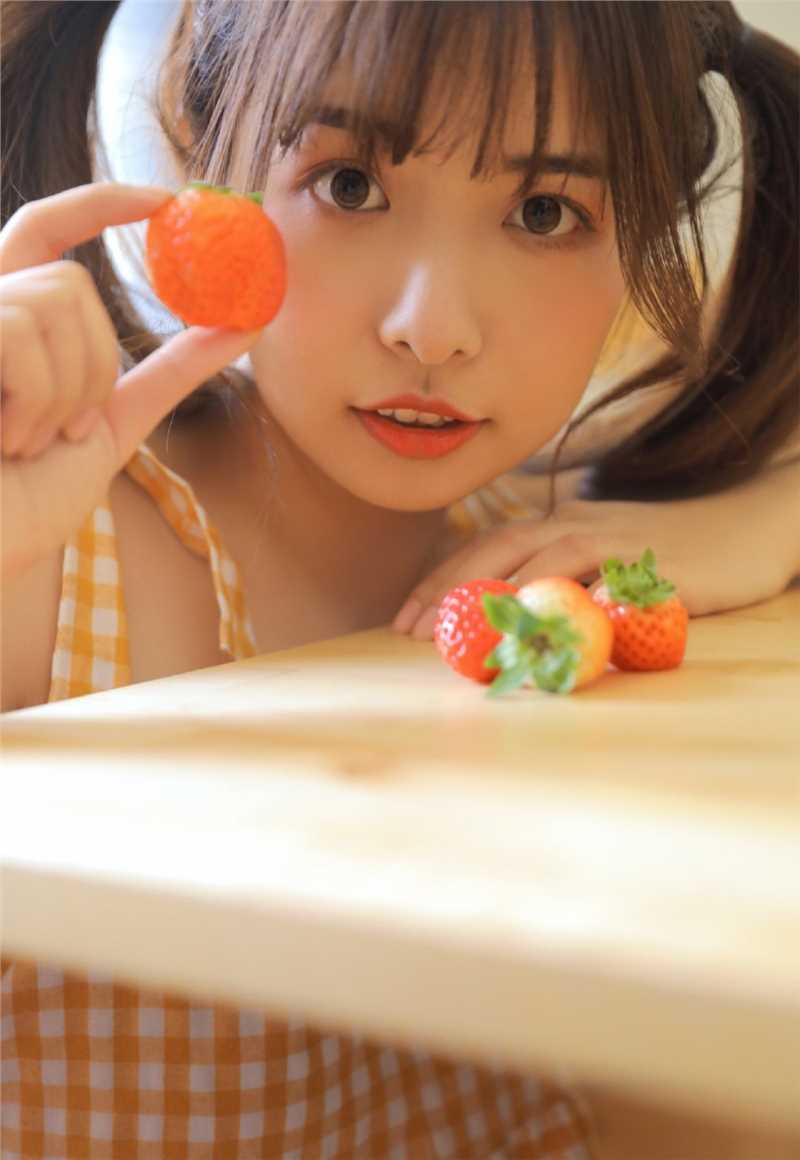 最全双马尾美女萝莉格子裙清纯可爱童颜养眼图片相册