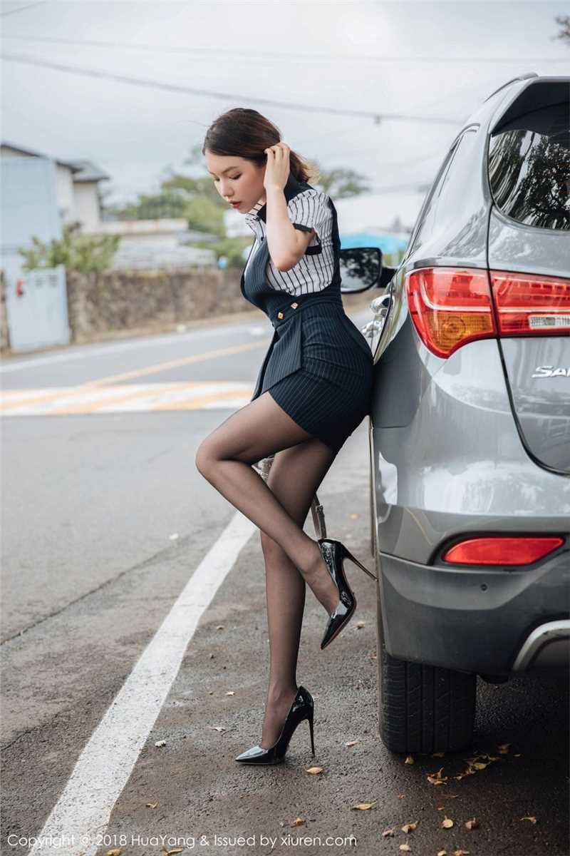 最新黑丝足女神香车美女超高跟大长腿骚翘臀诱惑壁纸