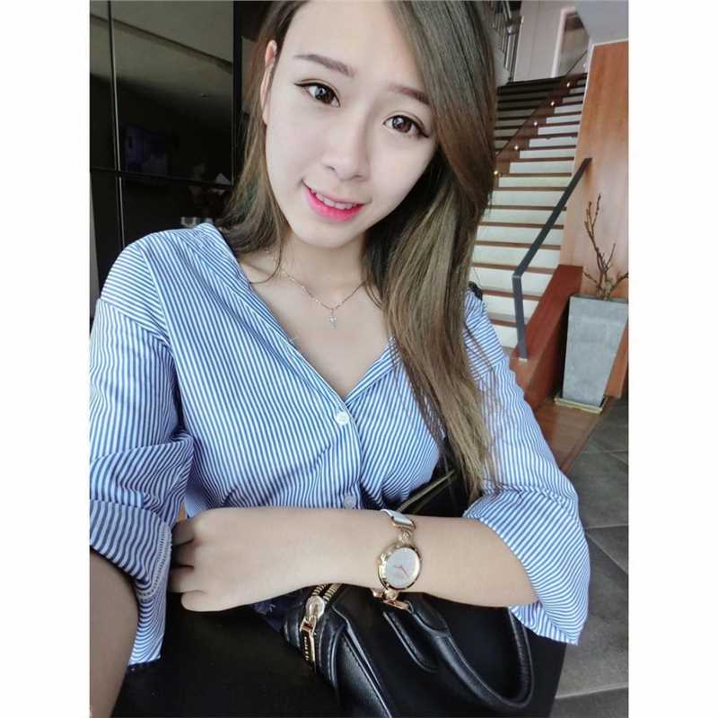 高清美女车模Janice性感照酥胸诱人图集