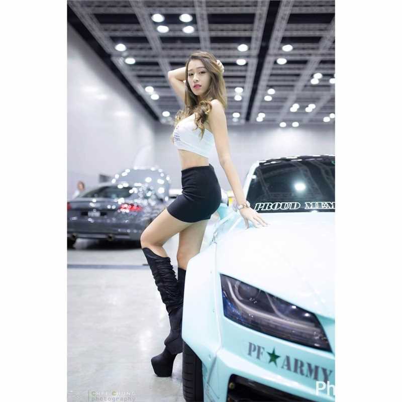 高清美女车模Janice性感照酥胸诱人图集